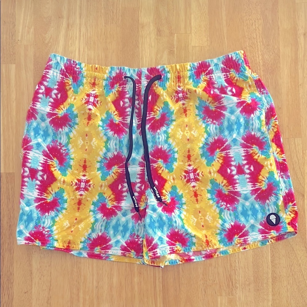 Vibrant Tie-Dye Print Men's Swim Shorts